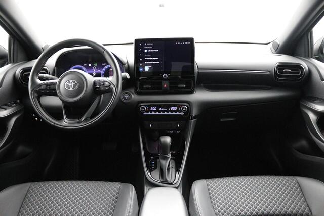 Toyota YARIS 1.5 Hybrid 130 Executive | Led | 17"LMV | Leder |