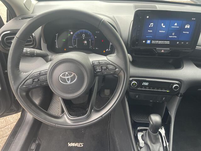 Toyota YARIS 1.5 Hybrid 115 Dynamic | Dodehoek detectie | Stoel/Stuur verwarming | Parkeersensoren | Apple Carplay & AndroidAUTO