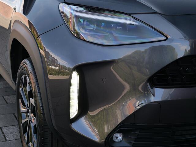 Toyota YARIS Cross 1.5 Hybrid 130 Pk Teamplayer Automaat Apple Carplay / DAB / Camera / Stoelverwarming