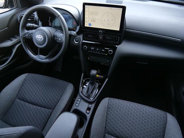 Toyota YARIS Cross 1.5 Hybrid 130 Pk Teamplayer Automaat Apple Carplay / DAB / Camera / Stoelverwarming