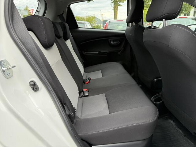 Toyota YARIS 1.5 Hybrid Design Sport Navi,Camera,Clima,Cruise,Lm velgen,Apk tot 06-2026
