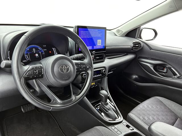 Toyota YARIS 1.5 Hybrid 115 First Edition | Navigatie | 16" Lichtmetalen velgen |