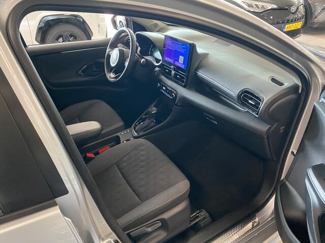 Toyota YARIS 1.5 Hybrid 115 First Edition
