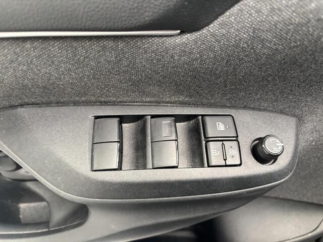 Toyota YARIS 1.5 Hybrid First Edition KEYLESS ENTRY, SLECHTS 57.201KM, APPLE CARPLAY/ANDROID AUTO!