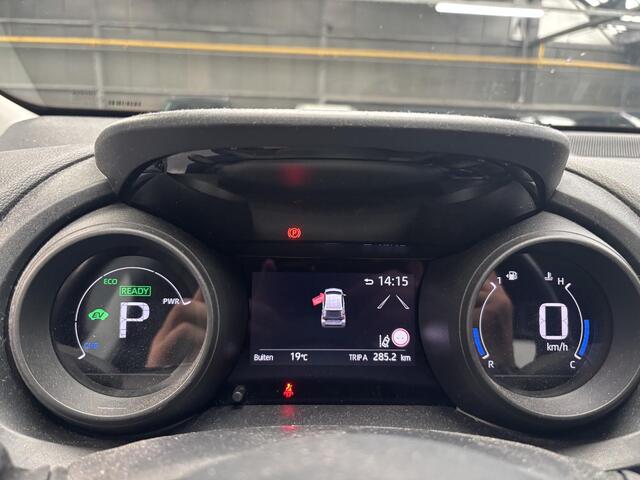 Toyota YARIS 1.5 Hybrid First Edition KEYLESS ENTRY, SLECHTS 57.201KM, APPLE CARPLAY/ANDROID AUTO!
