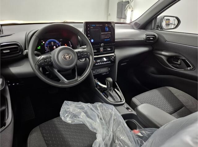 Toyota YARIS Cross 1.5 Hybrid 130 Teamplayer Design Carplay / Camera / Lm velgen