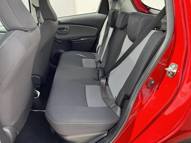 Toyota YARIS 1.5 Hybrid Active / Achteruitrijcamera / Cruise control / Bluetooth