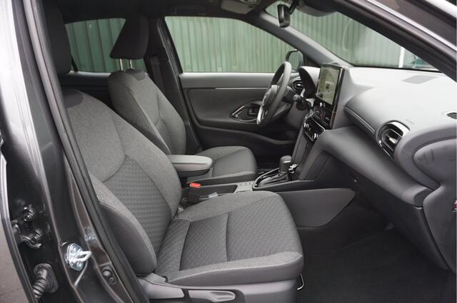 Toyota YARIS Cross 1.5 Hybrid 130pk Dynamic + Camera/ Carplay/ Keyless/ Nieuw/ Garantie!
