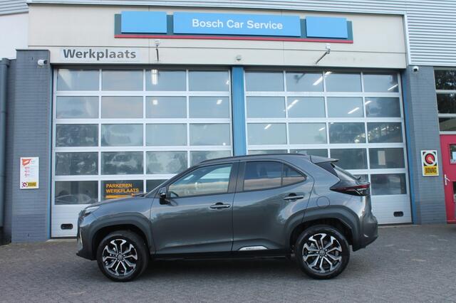 Toyota YARIS 1.5 HYBR 130 DYNAMIC TeamPlayer Design **Nieuw**