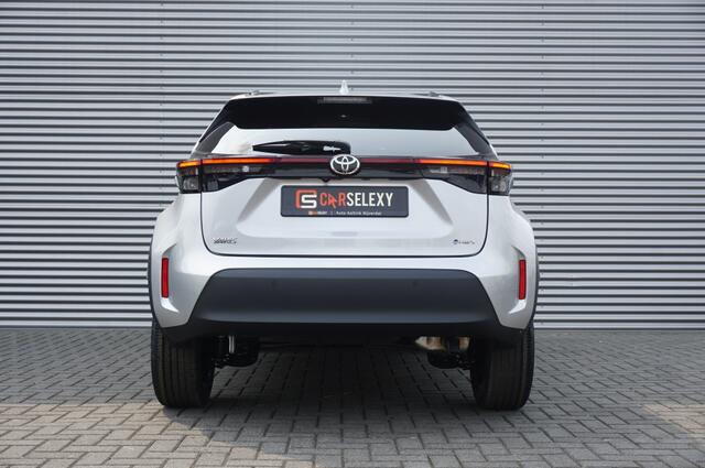 Toyota YARIS 1.5 Hybr 130 Pk Teamplayer 15 JR GARANTIE | NIEUW | WINTERPACK