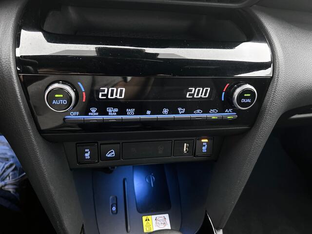 Toyota YARIS Cross 1.5 Hybrid AWD Adventure