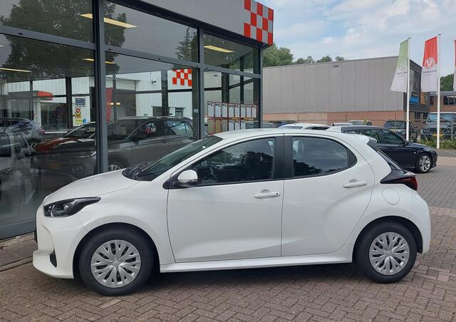 Toyota YARIS 1.5 Hybrid Active | Camera | Navigatie