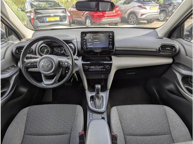 Toyota YARIS Cross 1.5 Hybrid Comfort | Camera | DAB | All-Season | Climate control | ACC