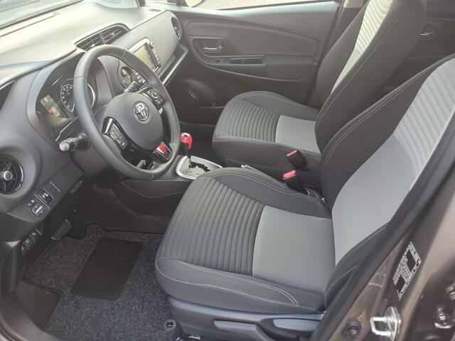 Toyota YARIS 1.5 Hybrid Design Sport 54kw Cruise/Clima Navi AUR-Camera LM-Velgen