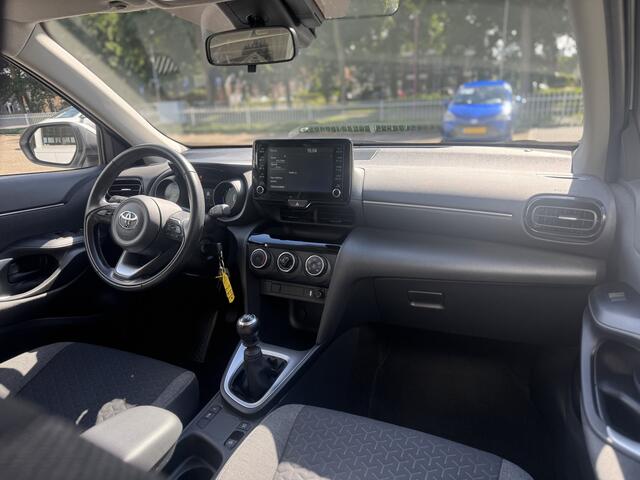 Toyota YARIS Cross 1.5 VVT-I Active Parkeersensoren V + A, Apple/Android, Cruise control , All-in Rijklaarprijs