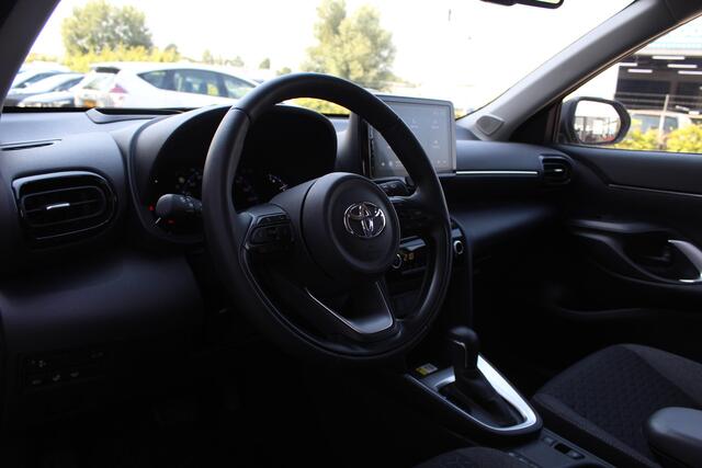Toyota YARIS Cross 1.5 Hybrid Dynamic Special | Rijklaar | Elek achterklep | Stoel-/Stuurverwarming | Apple/Android | Navi | HUD