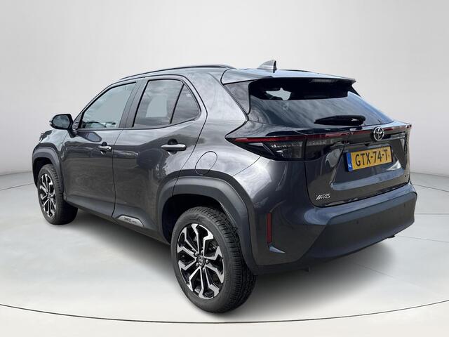 Toyota YARIS Cross 1.5 Hybrid 115 First Edition **STOEL EN STUURWIELVERWARMING/ DODEHOEK DETECTIE/ PARKEERSENSOREN/ KEYLESS/ 36 MAANDEN GARANTIE**