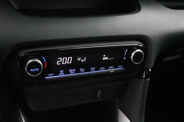 Toyota YARIS 1.5 Hybrid 115 Dynamic | Led Verlichting | Android/ Apple Carplay | LMV |