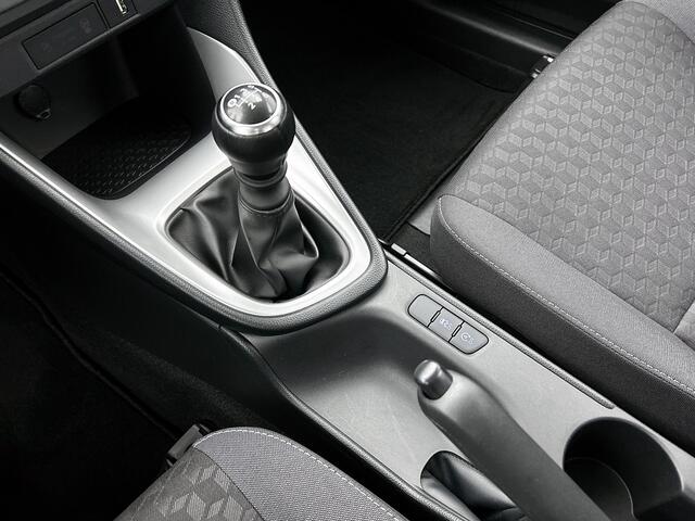 Toyota YARIS 1.5 VVT-i Dynamic | Airconditioning | Achteruitrijcamera | Apple Carplay/Android Auto |