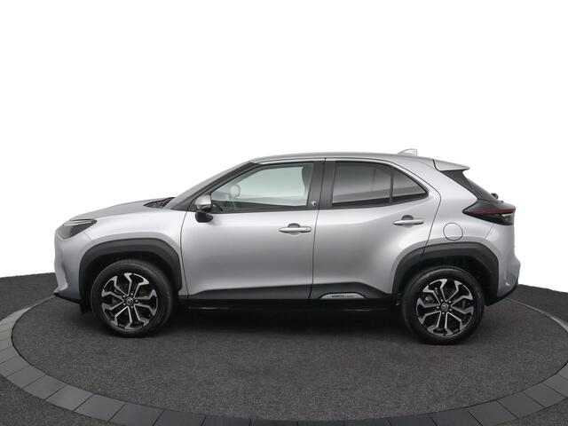 Toyota YARIS Cross 1.5 Hybrid First Edition | Stoel en Stuur verwarming | Parkeersensoren V+A | Dodehoek detectie | Android/Apple Carplay | LMV |