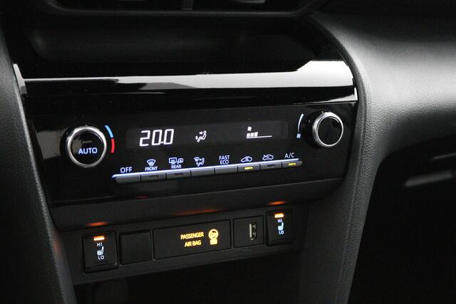 Toyota YARIS Cross 1.5 Hybrid First Edition | Stoel en Stuur verwarming | Parkeersensoren V+A | Dodehoek detectie | Android/Apple Carplay | LMV |