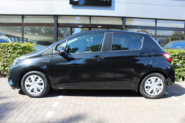 Toyota YARIS 1.5 Hybrid Aspiration | Rijklaar | Trekhaak | Cruise | Clima | Navi | Camera | Regensensor