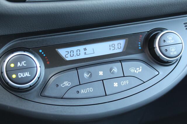 Toyota YARIS 1.5 Hybrid Aspiration | Rijklaar | Trekhaak | Cruise | Clima | Navi | Camera | Regensensor