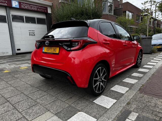 Toyota YARIS 1.5 Hybrid Launch Edition