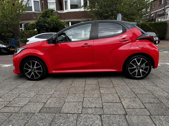 Toyota YARIS 1.5 Hybrid Launch Edition