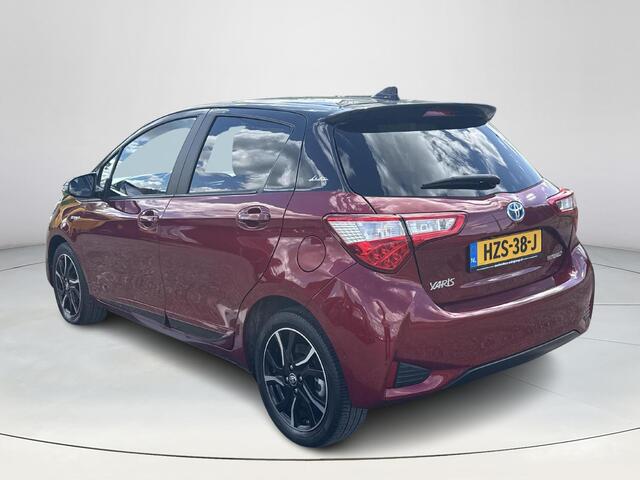 Toyota YARIS 1.5 Hybrid Bi-Tone **NAVIGATIE/ KEYLESS/ STOELVERWARMING/ GARANTIE**