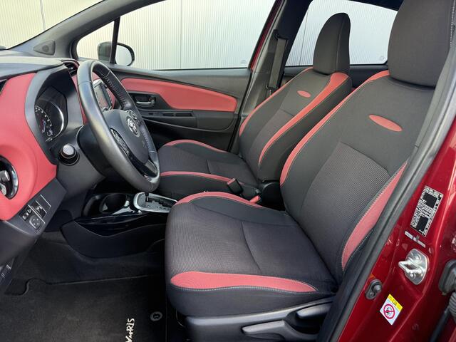 Toyota YARIS 1.5 Hybrid Bi-Tone **NAVIGATIE/ KEYLESS/ STOELVERWARMING/ GARANTIE**