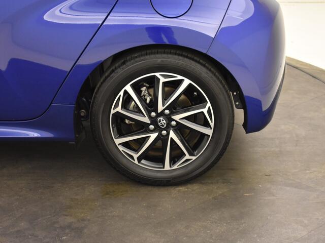 Toyota YARIS 1.5 Hybrid Bi-Tone | Parkeersensoren V+A | BLS | HUD | Navigatie