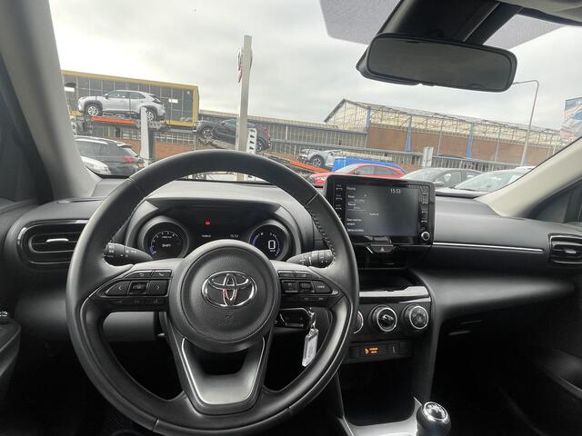 Toyota YARIS Cross 1.5 VVT-I Active 1350KG Trekgewicht, Apple CarPlay, Airco, Hoge Instap, tot 2033 of tot 200.000km Garantie!