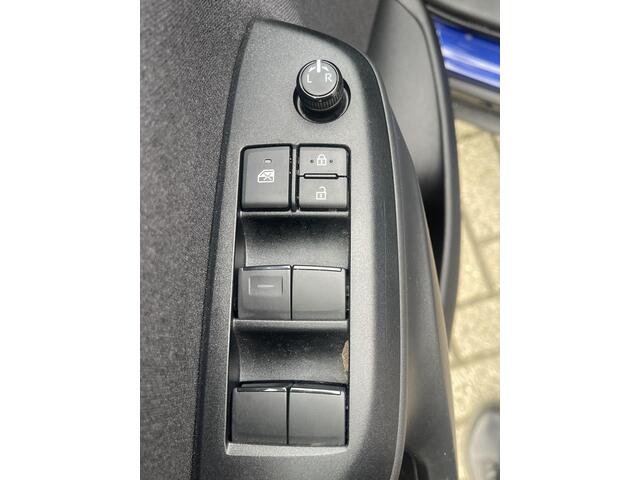 Toyota YARIS Cross 1.5 VVT-I Active 1350KG Trekgewicht, Apple CarPlay, Airco, Hoge Instap, tot 2033 of tot 200.000km Garantie!