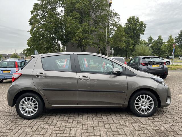 Toyota YARIS 1.5 VVT-i Aspiration Automaat trekhaak nap