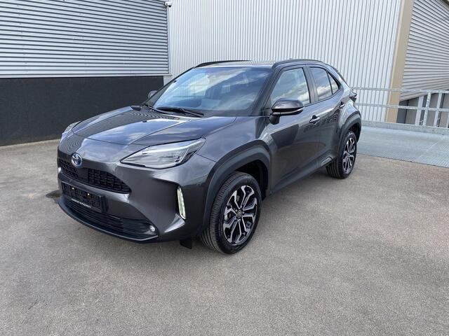 Toyota YARIS Cross 1.5 Hybrid 115 First Edition Navigatie Apple CarPlay/Android Auto, adaptieve cruise control, achteruitrij camera, keyless, automaat!