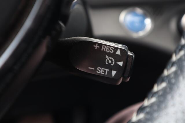 Toyota YARIS 1.5 Hybrid Dynamic Keyless/Cruise/Camera/Navi