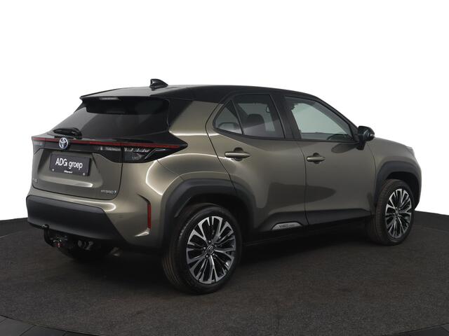 Toyota YARIS Cross 1.5 Hybrid Executive | Panoramadak | Trekhaak | Parkeer sensoren |