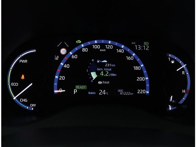 Toyota YARIS Cross 1.5 Hybrid Executive | Panoramadak | Trekhaak | Parkeer sensoren |