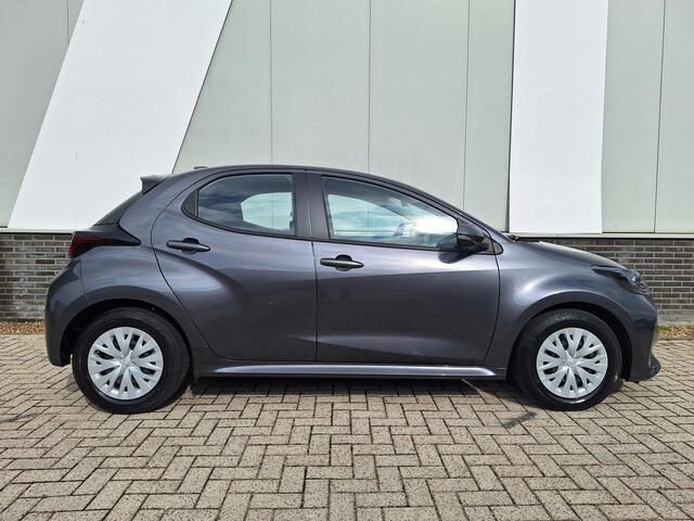 Toyota YARIS 1.5 Hybrid Active | Navi | Climaat | Ad Cruise | Apple/Android auto |
