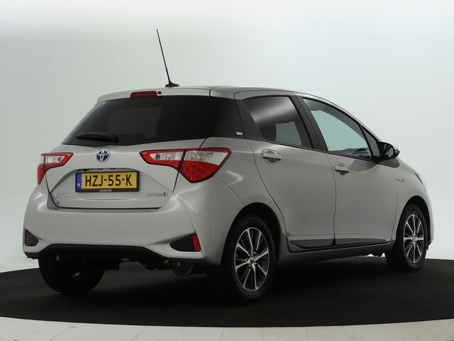 Toyota YARIS 1.5 Hybrid Y20 Exclusive Edition | Navigatie | Lichtmetalen velgen |