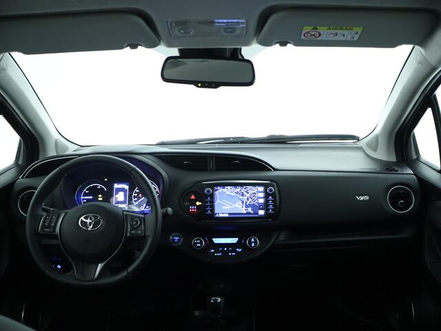 Toyota YARIS 1.5 Hybrid Y20 Exclusive Edition | Navigatie | Lichtmetalen velgen |