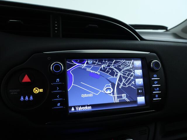 Toyota YARIS 1.5 Hybrid Y20 Exclusive Edition | Navigatie | Lichtmetalen velgen |