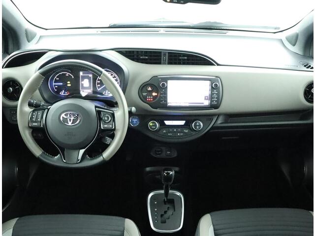 Toyota YARIS 1.5 Hybrid Y20 Style Edition | Stoelverwarming | Navigatie | Cruise control |