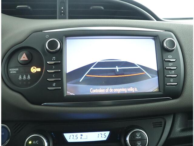Toyota YARIS 1.5 Hybrid Y20 Style Edition | Stoelverwarming | Navigatie | Cruise control |