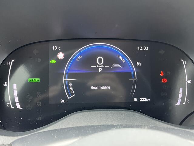 Toyota YARIS 1.5 Hybrid 115 Dynamic Comfort Pack PDC Stoelverwarming stuurverwarming Dodehoek detectie