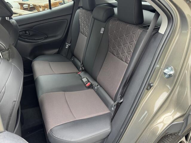Toyota YARIS 1.5 Hybr 130 Exec