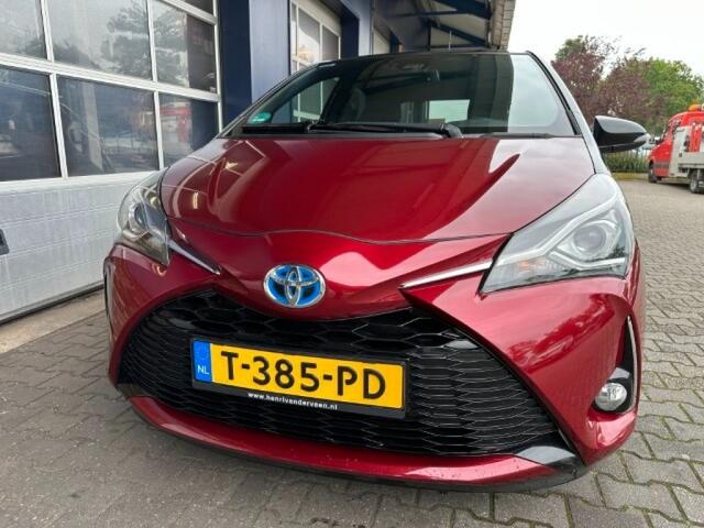 Toyota YARIS 1.5 HYB. PREMIUM PANO. CAMERA. ALL.IN.