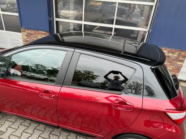 Toyota YARIS 1.5 HYB. PREMIUM PANO. CAMERA. ALL.IN.