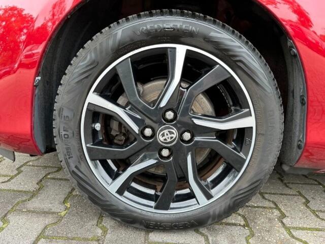 Toyota YARIS 1.5 HYB. PREMIUM PANO. CAMERA. ALL.IN.